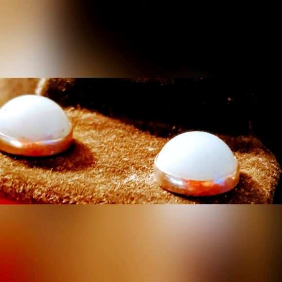 Green Jade Sterling Silver 925 Stud earrings - Picture 7 of 7